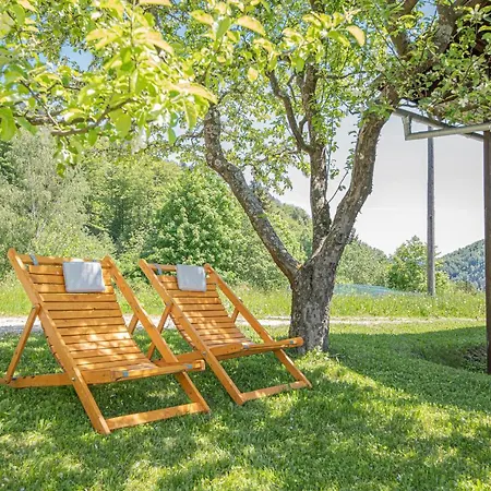 Hotel The Blueberry With Whirlpool